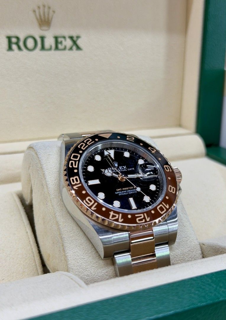2019 ROLEX GMT 2 Master Rootbeer (Category: Luxury Watches) located in Quezon City. Submitted by haineyyy0909 (Listing ID 1437755007, Image 1). Description: 2019 Rolex GMT 2 Master Rootbeer 40mm Ceramic Bezel Steel & Rose Gold Complete Box, Manual & Card Authentic 💯 Negotiable upon viewing!.