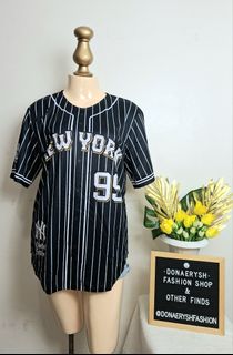 (Category: ) located in . Submitted by donaeryshfashionshop (Listing ID 1437754982, Image 1). Description: .