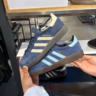 (Category: ) located in . Submitted by solefindsphilippines (Listing ID 1437683159, Image 1). Description: .