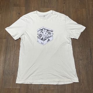 (Category: ) located in . Submitted by 4nipcloset (Listing ID 1437676343, Image 1). Description: .