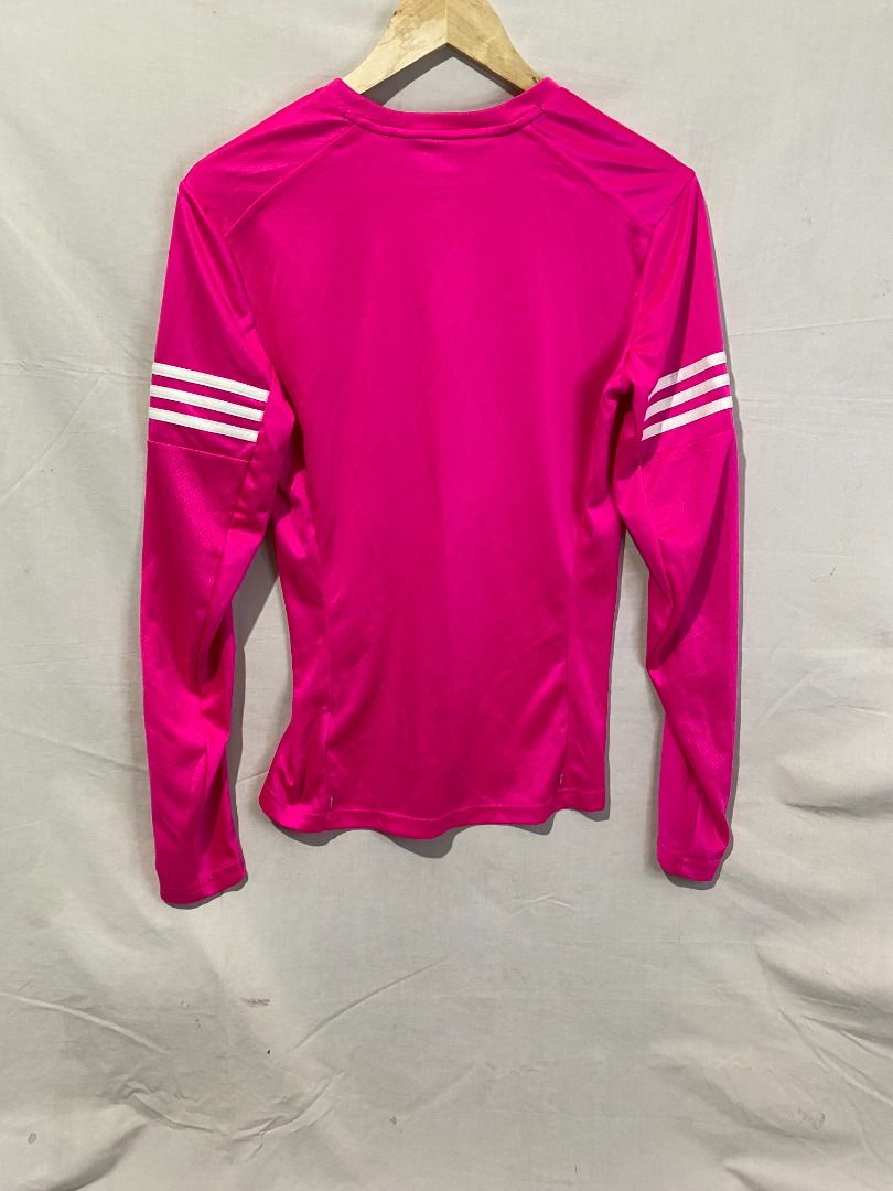 ADIDAS RUNNING RESPONSE LONG SLEEVE TEE (MAGENTA) (Category: Activewear) located in Antipolo. Submitted by canadafindss (Listing ID 1437671926, Image 2). Description: Visit & Follow Canada Finds for more premium thrift, streetwear, vintage, techwear, activewear, and branded finds from Canada 🇨🇦 More items posted regularly: https://www.carousell.ph/u/canadafindss ADIDAS RUNNING RESPONSE LONG SLEEVE TEE (MAGENTA) Brighten up your running rotation