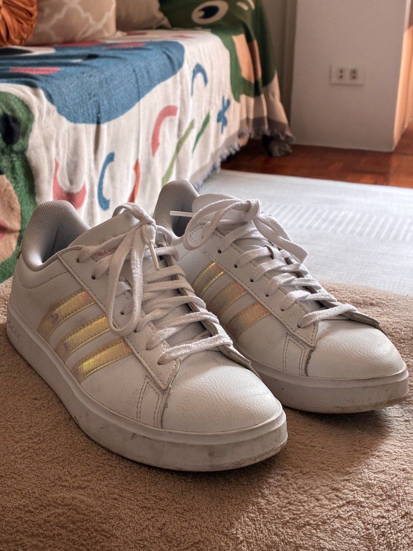 Adidas Sneakers (Category: Sneakers) located in Quezon City. Submitted by nowherelibraryph (Listing ID 1437628746, Image 1). Description: Adidas sneakers - Bought from Toby’s Sports GH Mall - size 6 - no more box - good condition, just needs cleaning - price slightly negotiable.