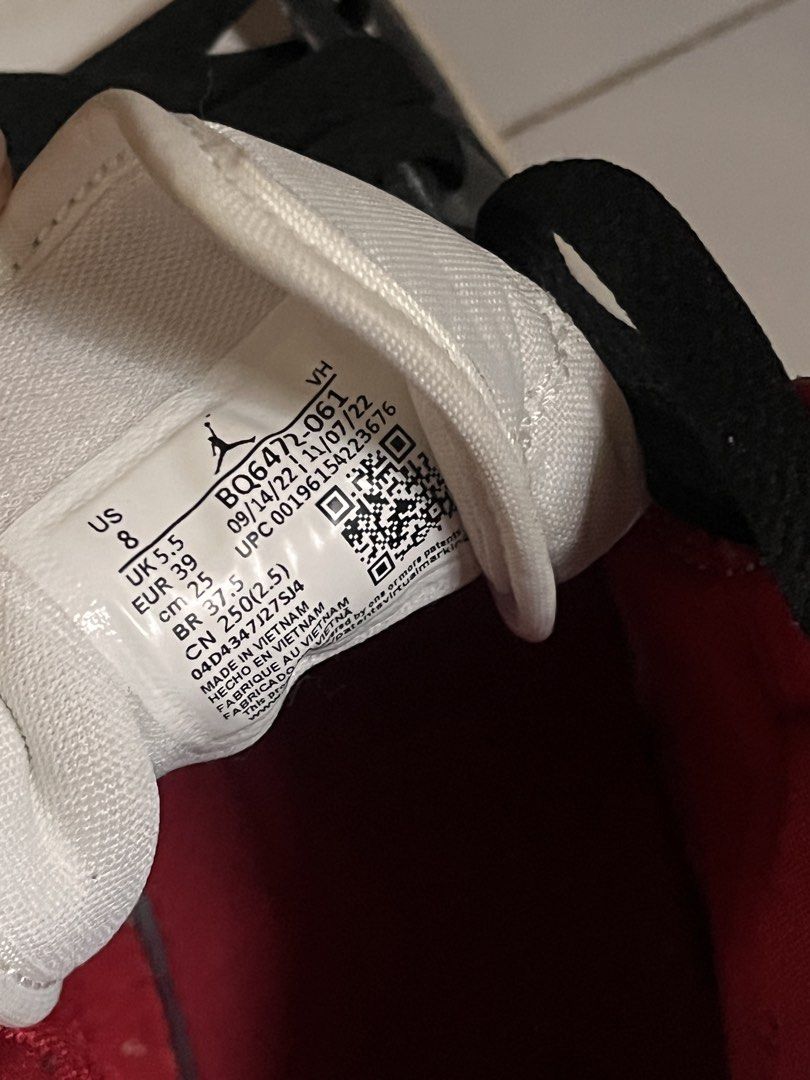 Air Jordan 1 Mid - Black/White/Red (Category: Sneakers) located in Quezon City. Submitted by wywgy (Listing ID 1437667492, Image 3). Description: - Air Jordan 1 Mid - Color: Black, White, and Red - Size: US 8, UK 7, EUR 39, CM 25.0(2.5) .