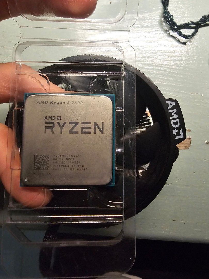 AMD Ryzen 5 2600 CPU452790788849018880