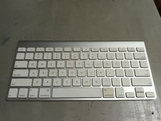 Apple A1314 Bluetooth Wireless Keyboard459540270679347200