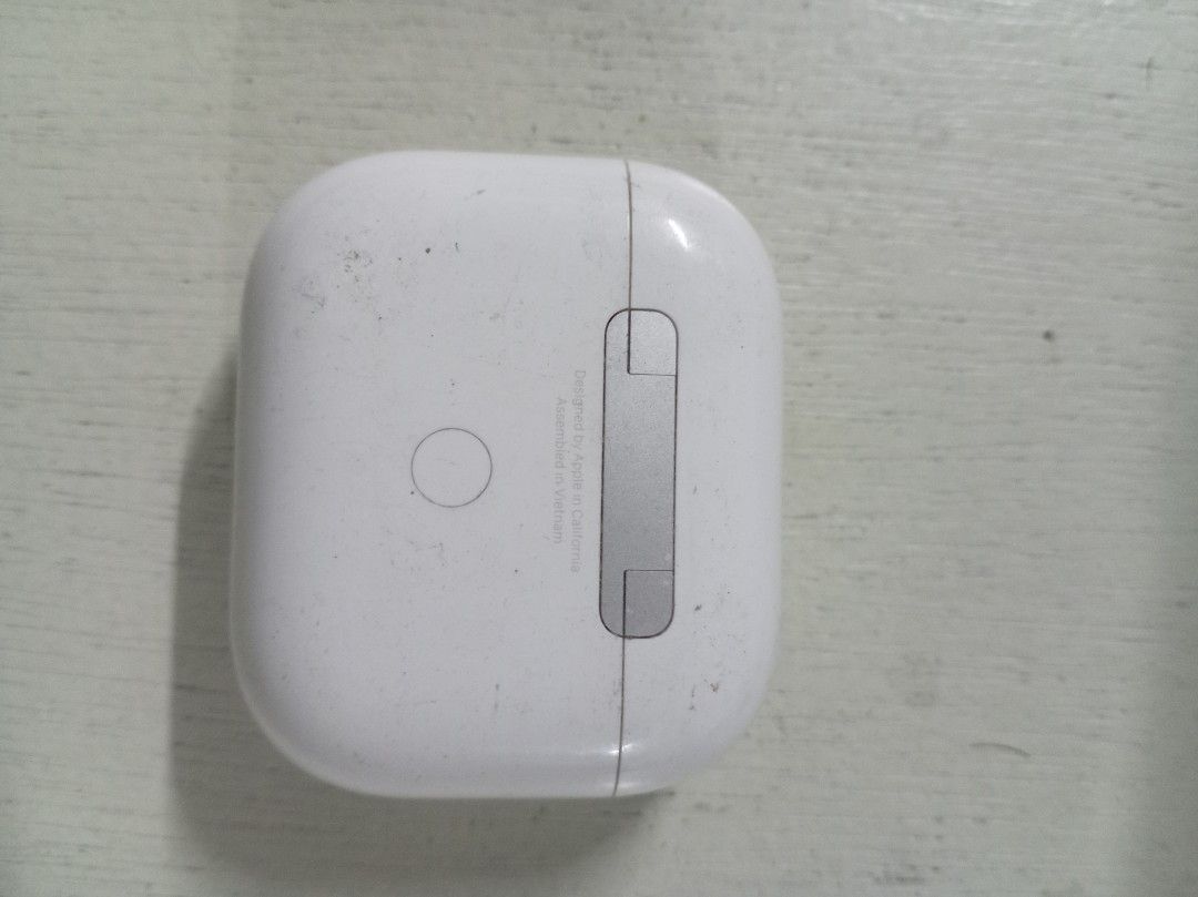 Apple AirPods Case