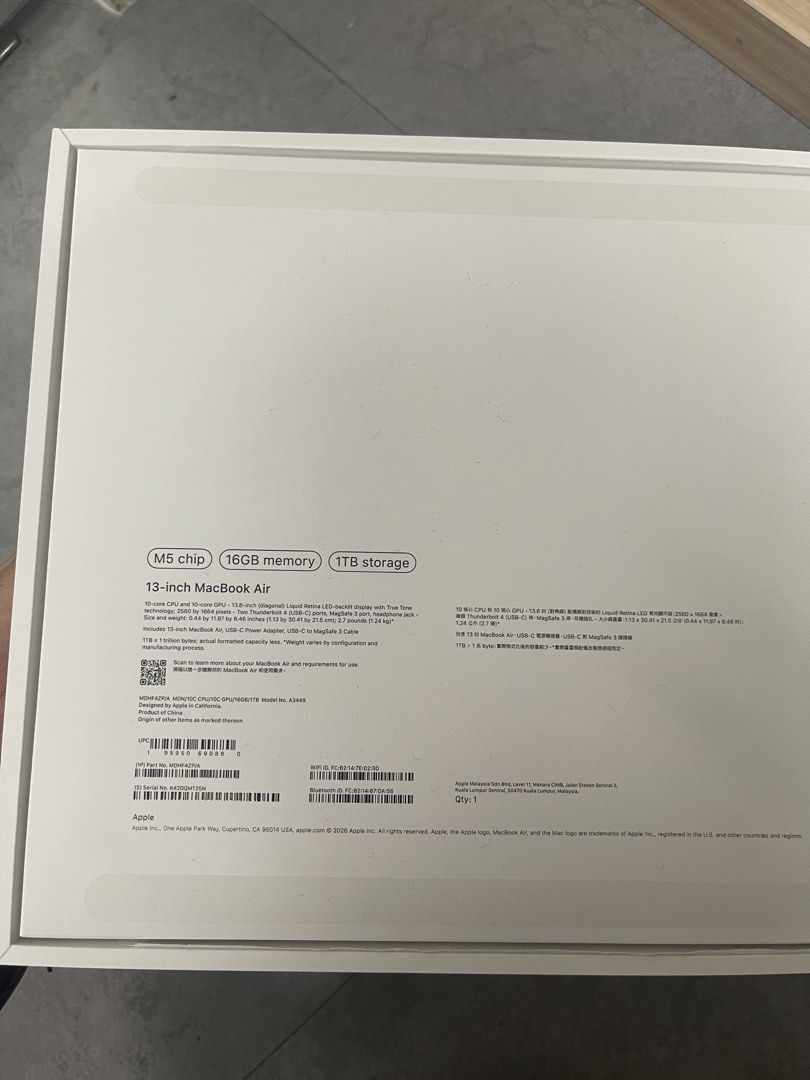 Apple MacBook product empty box452775883068549120