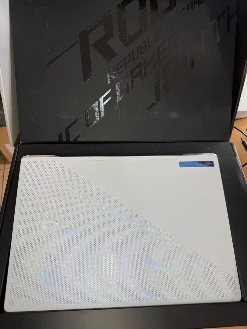 ASUS ROG Zephyrus G15  2022453220826769664001