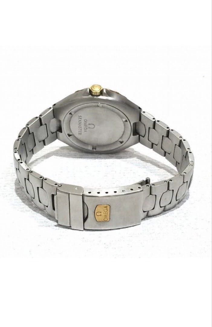 Authentic Omega Seamaster Professional 200M “Pre Bond” (Category: Luxury Watches) located in Quezon City. Submitted by noblecloud.80f334 (Listing ID 1437666342, Image 2). Description: Refer to the last 2 photos for description & condition .
