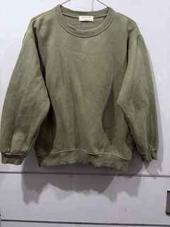 (Category: ) located in . Submitted by rosesfleurpreloved (Listing ID 1437602772, Image 1). Description: .
