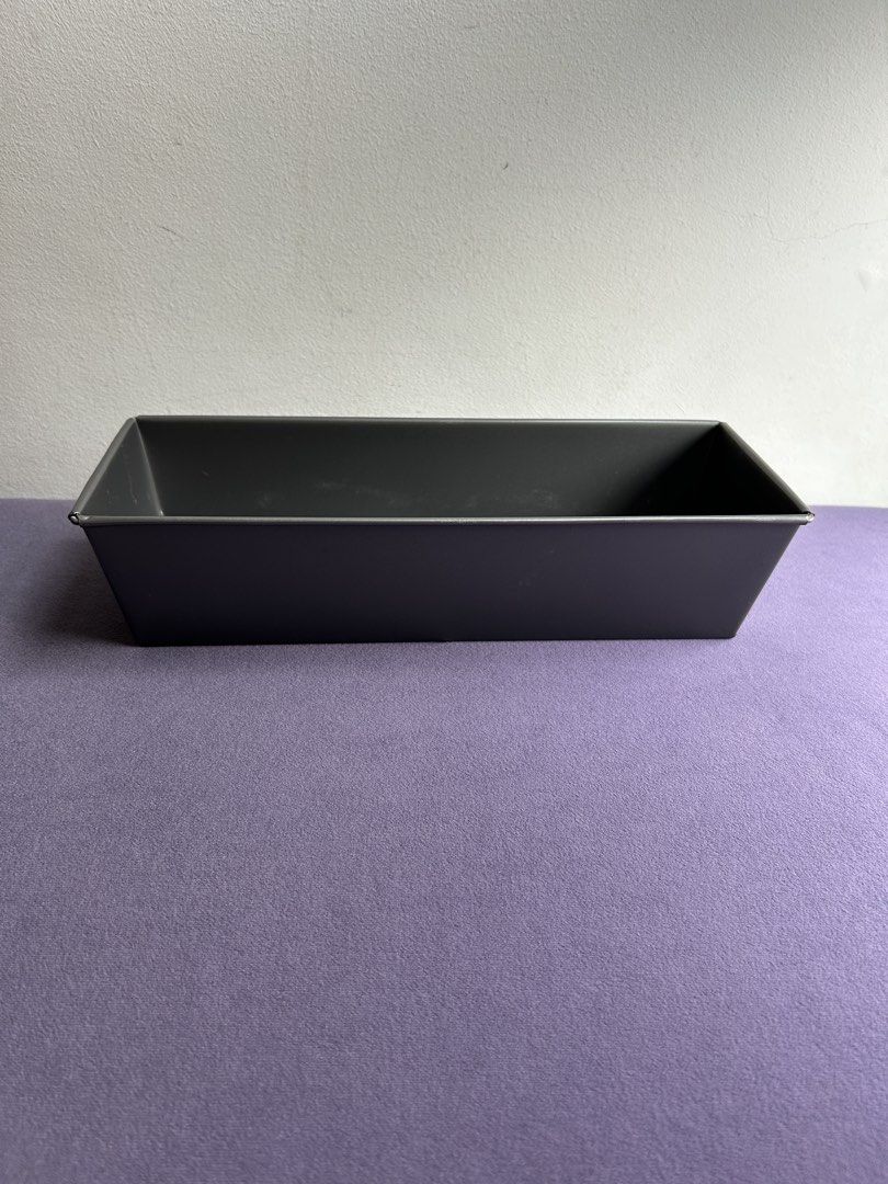 Baking tin for bread & cakes453173385468979200