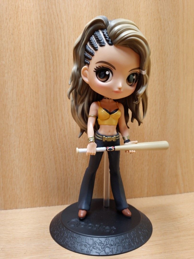 Banpresto Q Posket Buffy the Vampire Slayer Figurine (Category: Toys & Games) located in Davao. Submitted by washerjeni08452 (Listing ID 1437597999, Image 2). Description: - Banpresto Q Posket Buffy the Vampire Slayer figure. - Features Buffy in a yellow top and dark pants. - Includes a baseball bat accessory. - Detailed hairstyle with braids and wavy hair. - Stands on a black base. - A must-have collectible! Selling for 690 mop gcash or remittan
