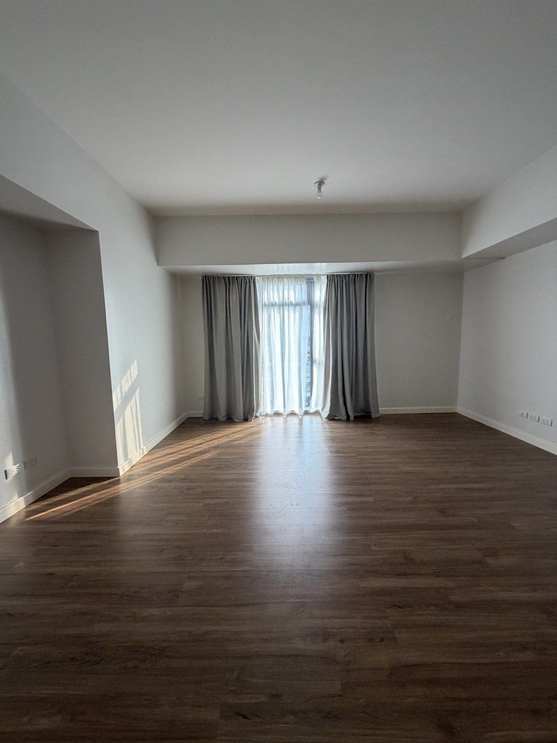 BGC For Sale - Park Triangle Residences Studio (Category: Apartments & Condos) located in Quezon City. Submitted by donmbj (Listing ID 1437655726, Image 3). Description: Park Triangle Residences BGC Studio unit 38 sqm No parking *below zonal value .