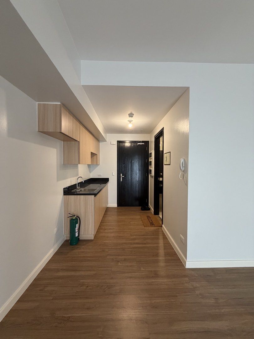 BGC For Sale - Park Triangle Residences Studio (Category: Apartments & Condos) located in Quezon City. Submitted by donmbj (Listing ID 1437655726, Image 2). Description: Park Triangle Residences BGC Studio unit 38 sqm No parking *below zonal value .