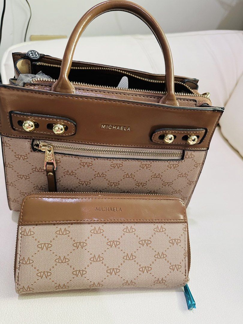 Brand new hand/shoulder bag (Category: Shoulder Bags) located in Bacolod City. Submitted by havencinthe (Listing ID 1437745415, Image 2). Description: Brand New Bag RFS: To many bags already.