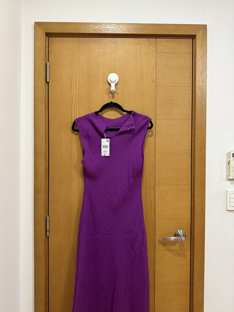 BRAND NEW Mango Purple Dress (Category: Dresses) located in Makati City. Submitted by miaco_ (Listing ID 1437686385, Image 2). Description: - BRAND NEW - mango purple dress - size L on tag - with tags.