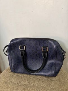 （分類：）位於 。 由 cheung22233 提交（商品編號 1437607800，圖片 1）。簡介： 。