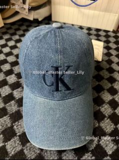 (Category: ) located in . Submitted by fashion.luxe (Listing ID 1437720980, Image 1). Description: .