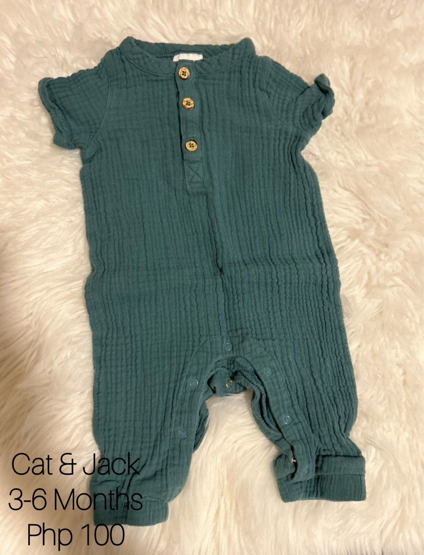 Cat & Jack Baby Romper 3-6 Months (Category: Babies & Kids Fashion) located in Mabalacat. Submitted by pamroxas16 (Listing ID 1437582393, Image 1). Description: Adorable Cat & Jack baby romper in a lovely teal color. Designed for babies aged 3-6 months. Features a button-down front and snap closures at the bottom for easy changes. Made from a soft, textured fabric. Perfect for everyday wear or special occasions..