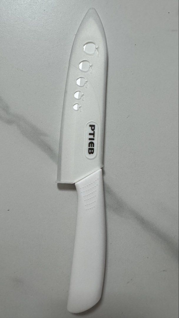 Ceramic Knife with Protective Cover452949491833917440