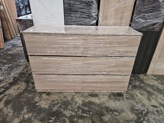 (Category: ) located in . Submitted by furnituresg (Listing ID 1437674850, Image 1). Description: .