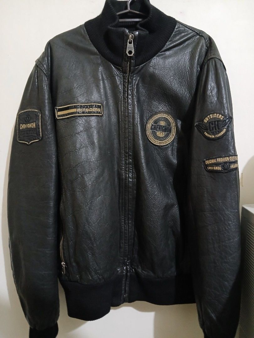 Chevignon Leather Jacket - Size M (Category: Coats, Jackets and Outerwear) located in Quezon City. Submitted by ugb13 (Listing ID 1437743754, Image 1). Description: Chevignon leather jacket, Carousell just doesn't have Chevignon as a brand I could list it as since it is French - Size: Medium (European, Large for Asia) - Features: Patches, ribbed collar/cuffs/hem, zipper closure - Material: 100% sheepskin leather exterior, 47% polyester/ 53% cotto