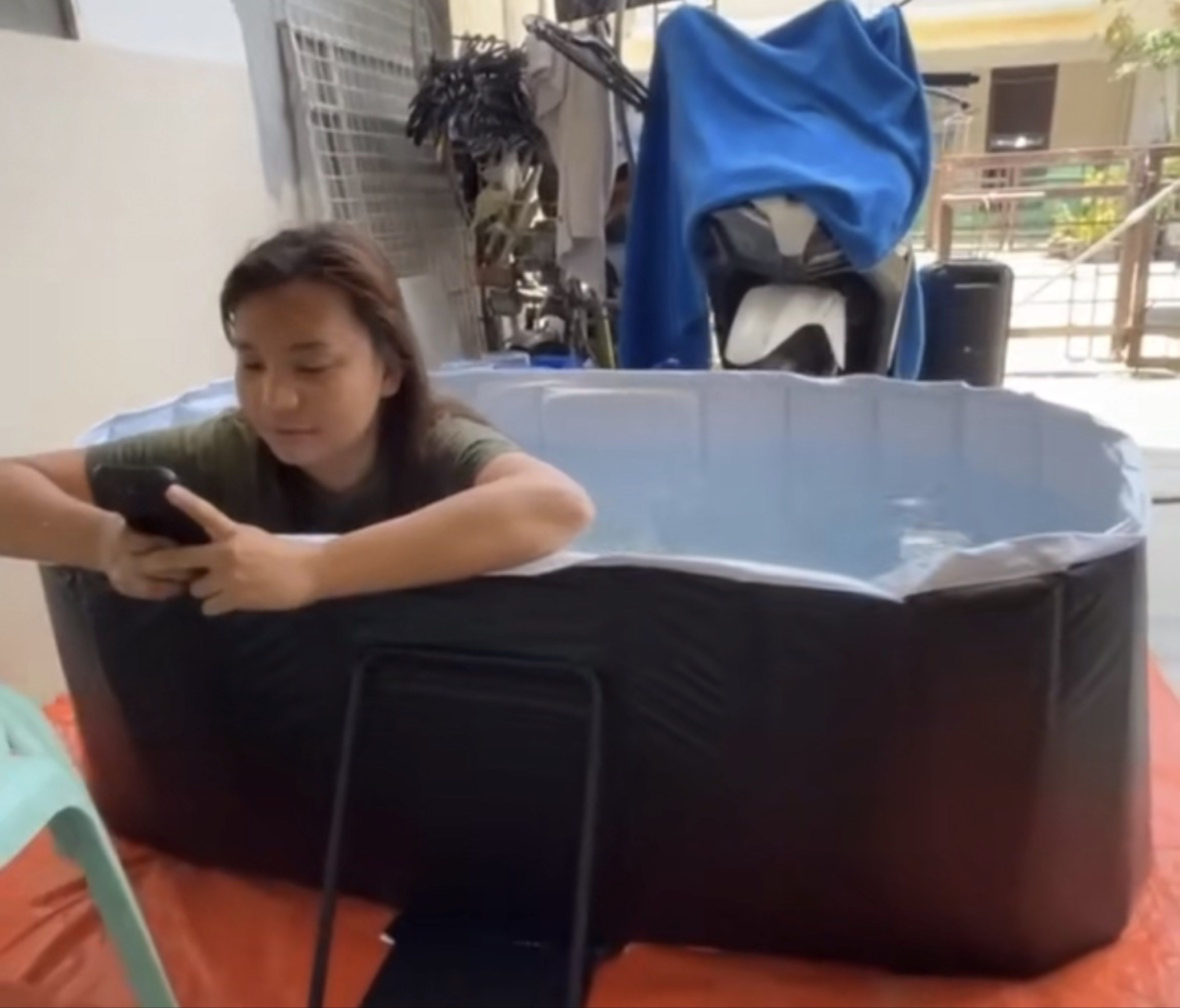 COMCO Portable Folding Bathtub (Category: Bathtub & Bath Accessories) located in Manila. Submitted by pephaus (Listing ID 1437730878, Image 3). Description: - COMCO Portable Folding Bathtub - Color: Black - Easy to carry with handle - Perfect for indoor and outdoor use - Inner Dimensions: 120cm x 55cm x 50cm - Outer Dimensions: 40cm x 18cm x 56cm - Enjoy a comfortable bathing experience!.