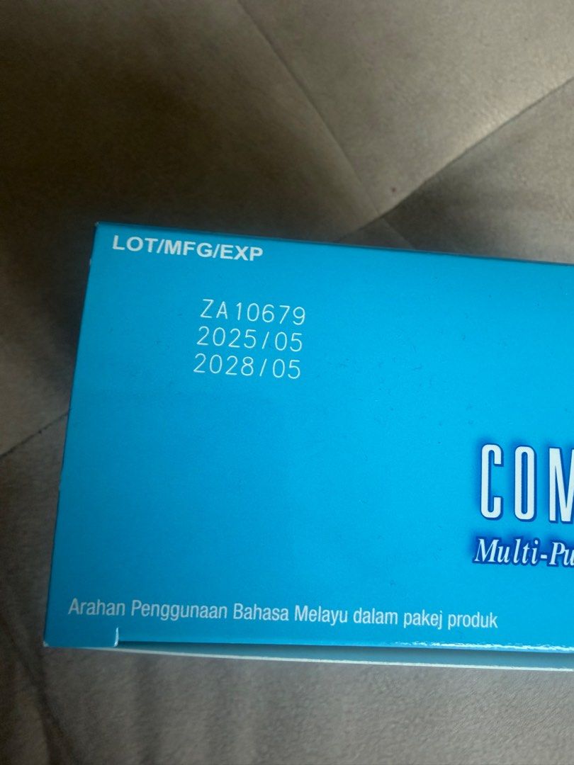 Complete Multi-Purpose Solution Value Pack (Category: Vision Care) located in Singapore. Submitted by leemeiling (Listing ID 1437625683, Image 2). Description: Brand new 3 bottles in box Expiry 2028 Self collect 600276 .