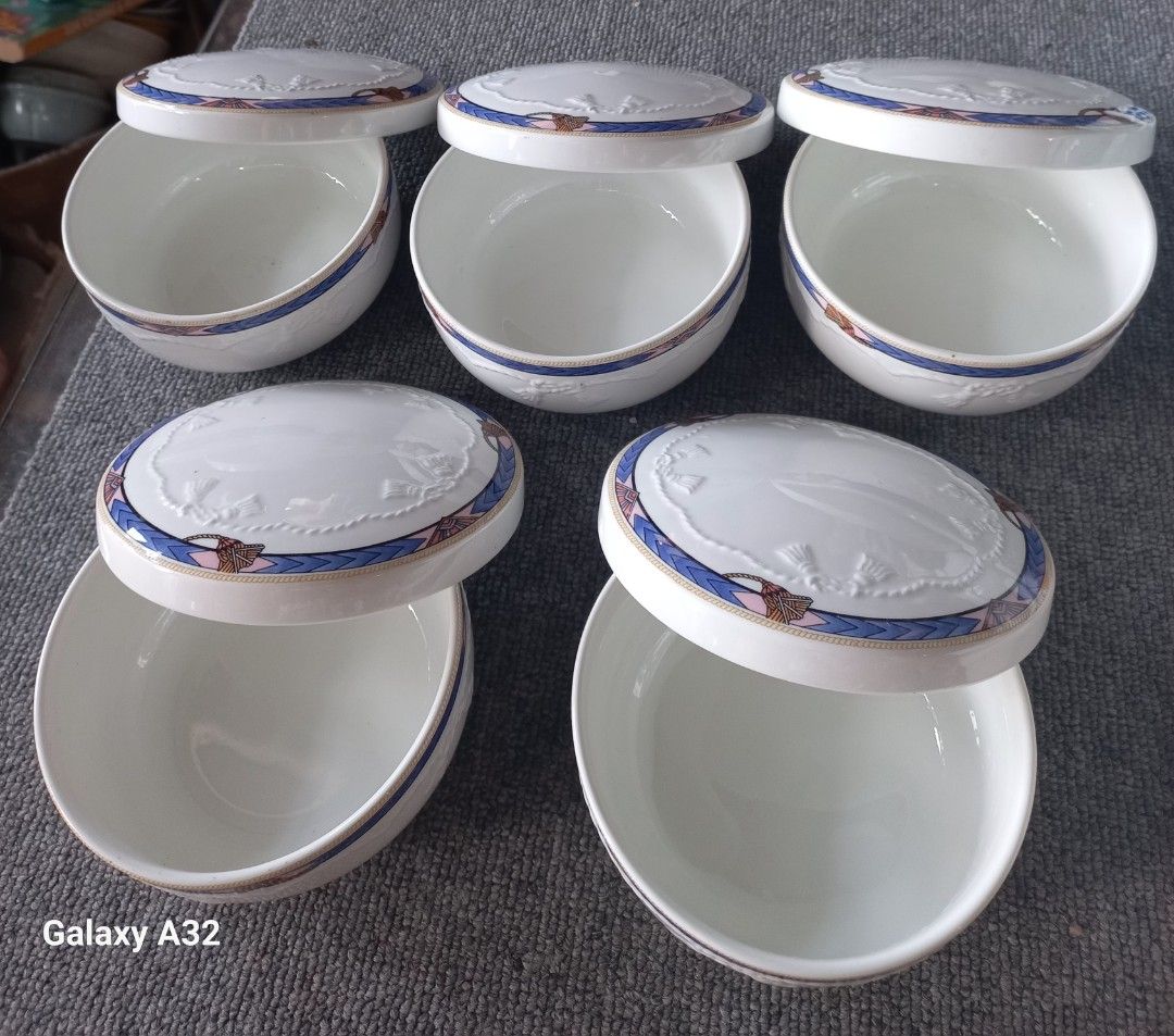 Covered serving bowls Rice bowls/microwave safe/3pcs available (Category: Other Kitchenware & Tableware) located in Quezon City. Submitted by sabadojuliet25680 (Listing ID 1437621320, Image 3). Description: Covered serving bowls Rice bowls/microwave safe all goods as a new 3pcs available design.
