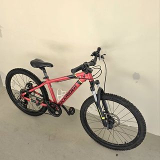 (Category: ) located in . Submitted by cycledome (Listing ID 1437638422, Image 1). Description: .