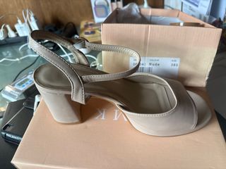 (Category: ) located in . Submitted by angela7584 (Listing ID 1437583162, Image 1). Description: .