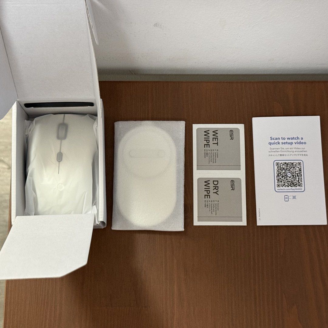 ESR Magnetic Wireless Mouse - White452998747883448321