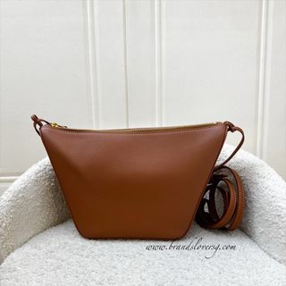(Category: ) located in . Submitted by brands_lover (Listing ID 1437619668, Image 1). Description: .