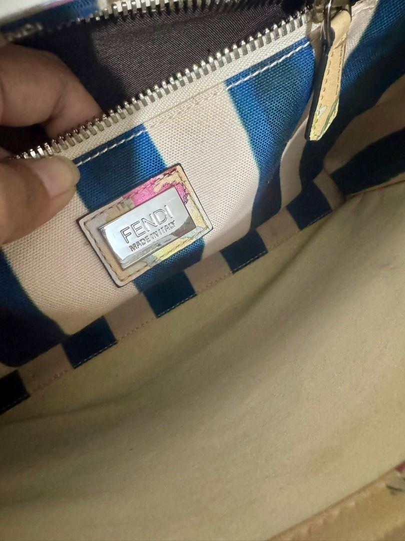 FENDI Peekaboo Limited Edition (Category: Luxury Bags & Wallets) located in Minglanilla. Submitted by naej.naej (Listing ID 1437650173, Image 2). Description: In great used condition Rank A Calf leather Medium size No sling .