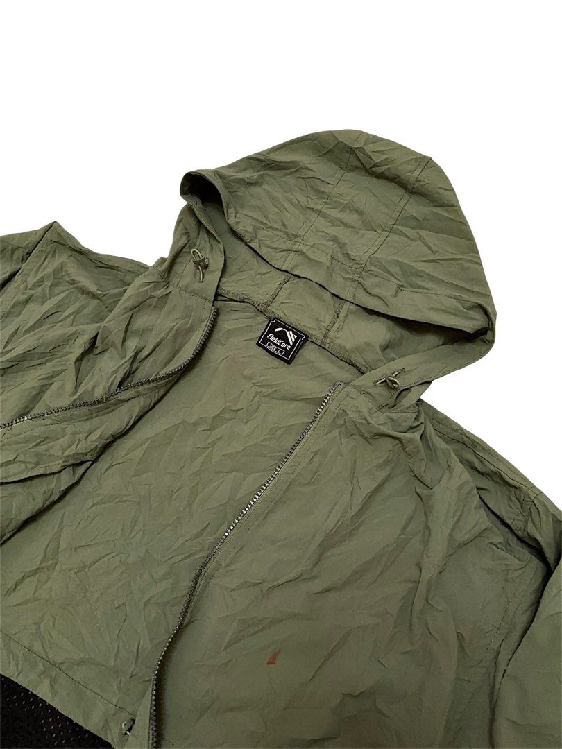 Fieldcore Windbreaker Jacket (Category: Coats, Jackets and Outerwear) located in Bagac. Submitted by papipicked (Listing ID 1437625210, Image 2). Description: -willing to send vid on f/b -pm for more pics -need wash (items are thrifted) width: 24 length: 29 condition: 9.5/10.