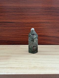 (Category: ) located in . Submitted by crystal_treasure_finds (Listing ID 1437692450, Image 1). Description: .