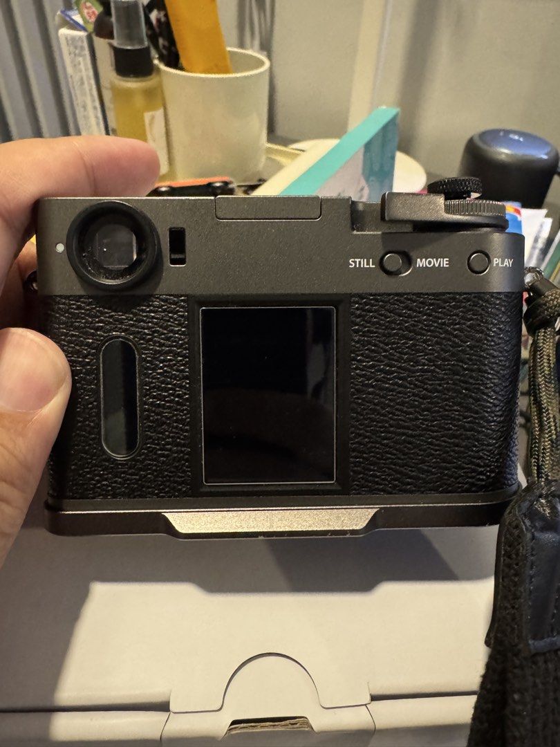 Fujifilm X-Half with accessories (Category: Cameras) located in Paranaque City. Submitted by warmeagle_be0856 (Listing ID 1437669870, Image 3). Description: Inclusions - Includes original box, receipt and accessories - With Smallrig L-shaped Mount Plate - JJC camera case, shutter release button, lens cover - With 32gb sd card - Shutter count: ~6k shots - Color: Charcoal Silver Purchased back in July 2025. Still under warranty.