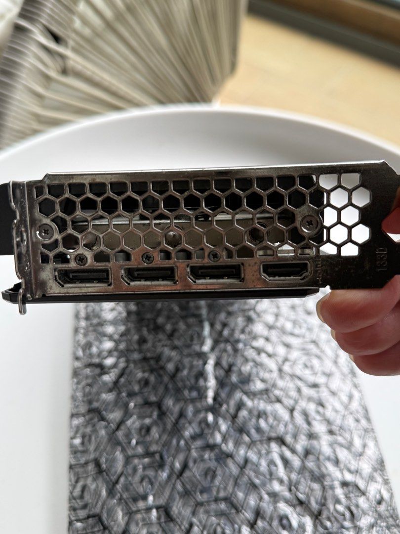 GeForce RTX 3050 8gb452687659240017922