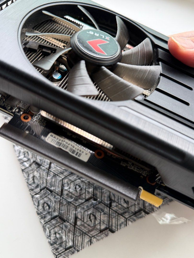 GeForce RTX 3050 8gb452687659240017923