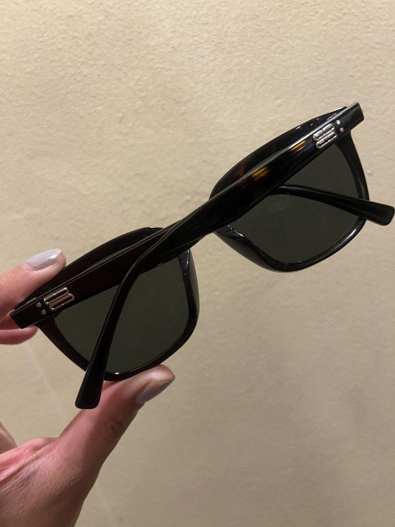 Gentle Monster Sunglasses in Queen Original (Category: Sunglasses & Eyewear) located in Paranaque City. Submitted by bagbrained88 (Listing ID 1437732279, Image 2). Description: Used less tha 5x orig with pouch and paper bag.