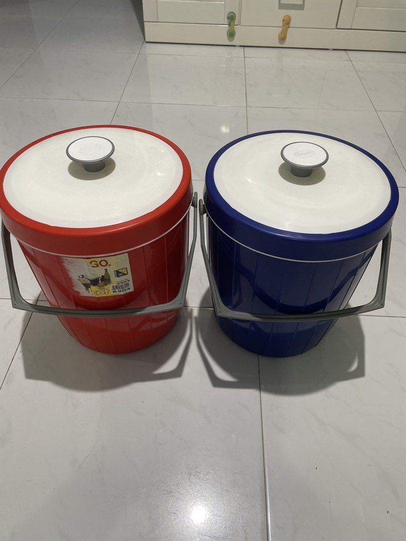GO. Cooler Box - Red and Blue452848125708881920