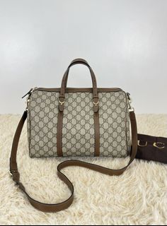(Category: ) located in . Submitted by luxuryprelovedbagsby_by_agnes (Listing ID 1437709196, Image 1). Description: .