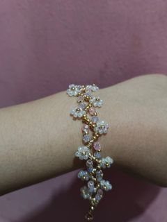 (Category: ) located in . Submitted by preferredshop (Listing ID 1437689595, Image 1). Description: .