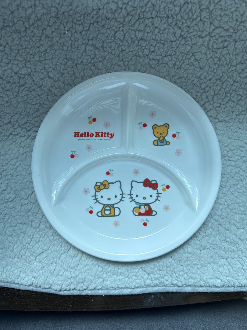 Hello Kitty Arcopal Divided Plate (Category: Dinnerware & Cutlery) located in Manila. Submitted by konami_bjork (Listing ID 1437613541, Image 1). Description: - hello Kitty Arcopal divided plate - Features a cute Kitty and bear design - Convenient three-section design - Authentic Arcopal logo on the back - Classic round shape - Clean white color.