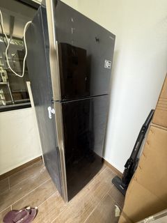 (Category: ) located in . Submitted by ashrafimani (Listing ID 1437608774, Image 1). Description: .
