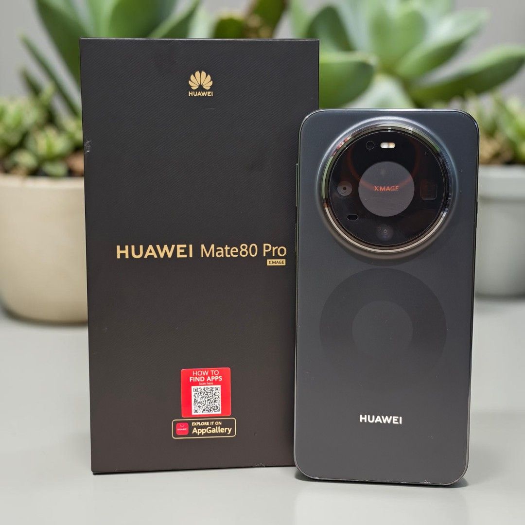 Huawei Mate 80 Pro Black 512gb (Category: Huawei) located in Manila. Submitted by julianjuleschico (Listing ID 1437625153, Image 1). Description: Huawei Mate 80 Pro Black Local Variant - NTC Good as new - No scratches Complete standard package Box same IMEI No issues or defects Php 55,000 Open for swapping.