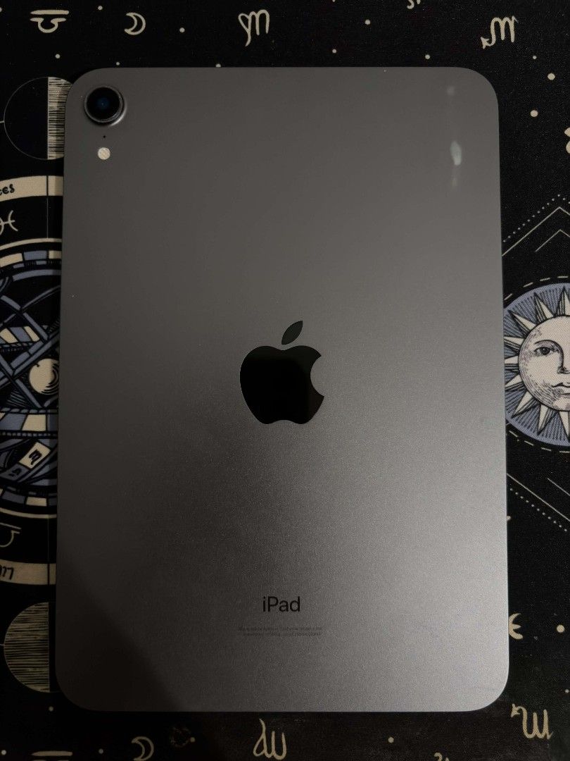 iPad mini 6 (Category: iPad) located in Quezon City. Submitted by djbnd (Listing ID 1437738669, Image 2). Description: iPad mini 6 64GB WiFi Space gray No issue beside from a small discoloration at the back (check photos) that doesn't affect anything. Test/Check/Reset all you want. Package includes the iPad and case only. Preferably for meetups. Negotiable..