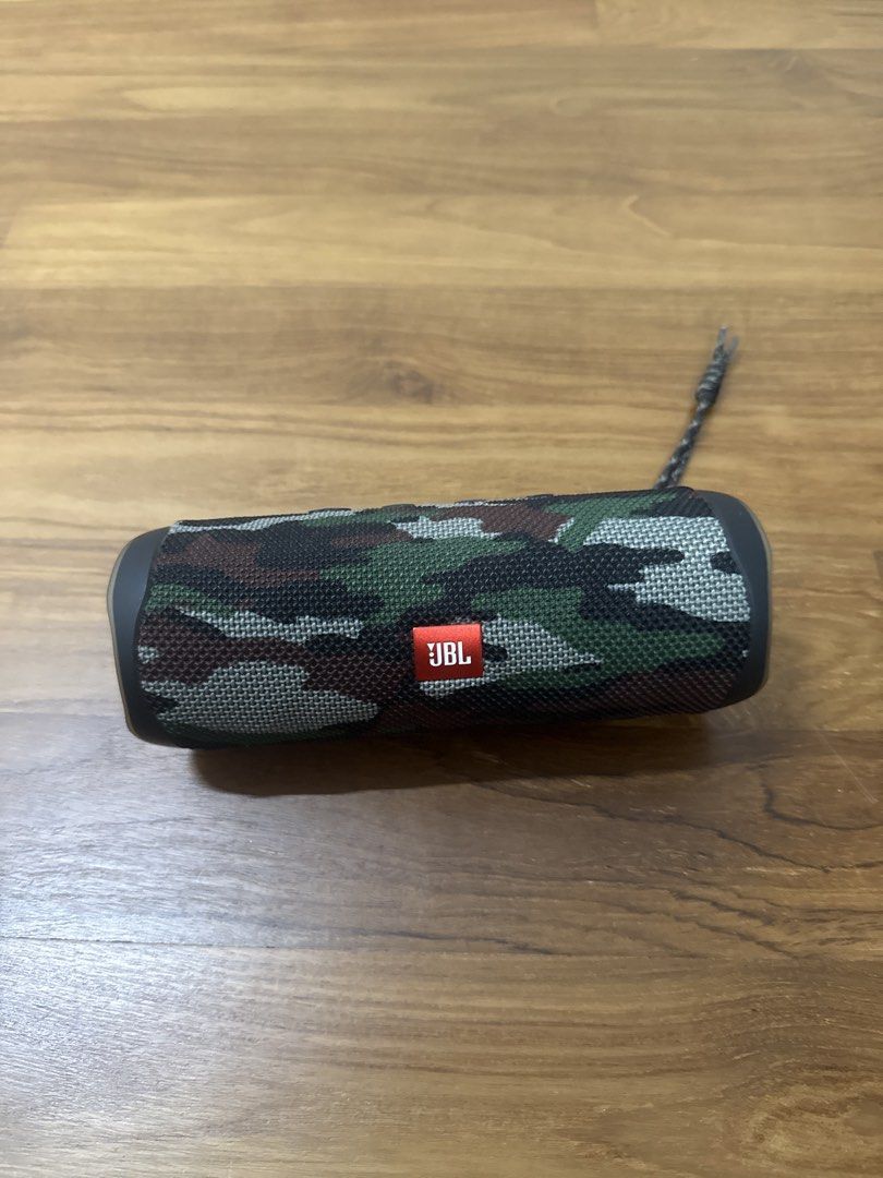 JBL Flip 5 Speaker - Camo452988354744166400