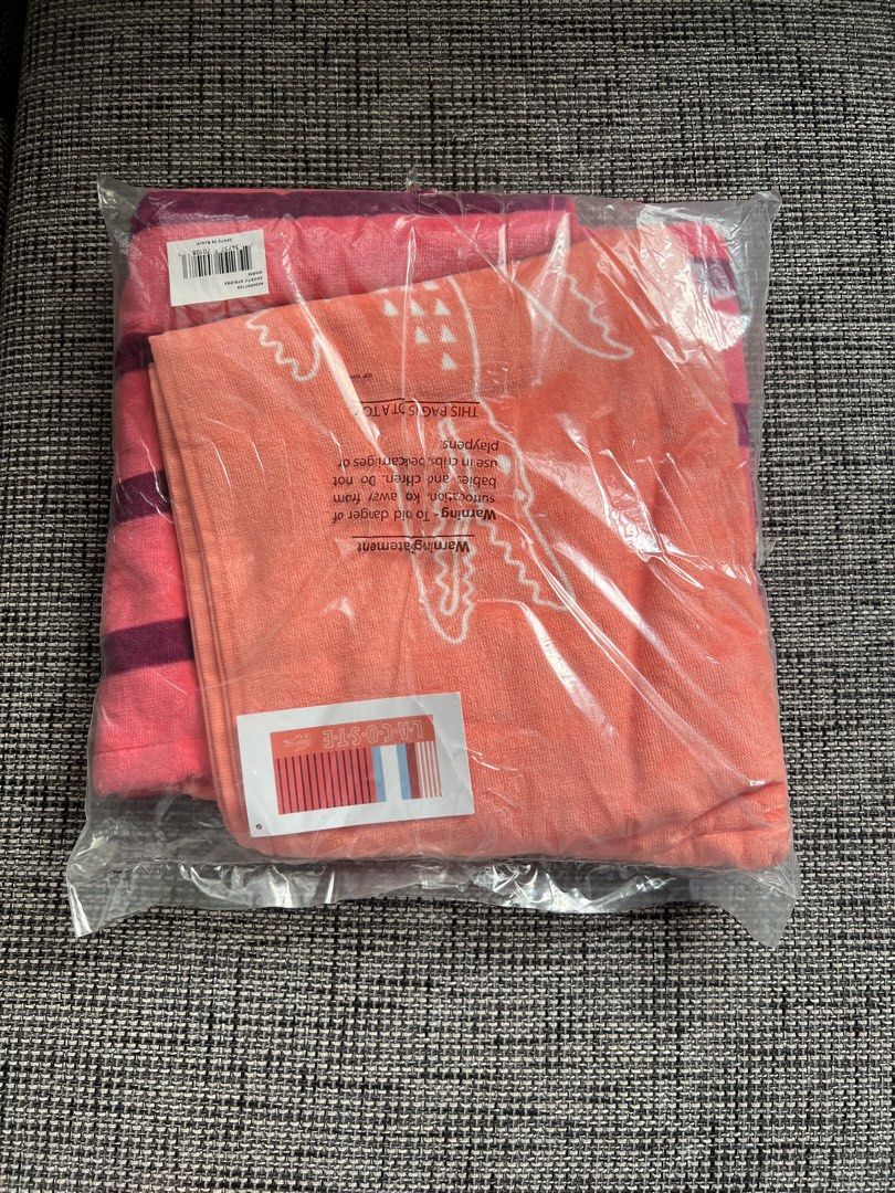 Lacoste Beach Towel size 36x72 (Category: Everything Else Others) located in Cainta. Submitted by vrenaussiegoods (Listing ID 1437754359, Image 1). Description: .