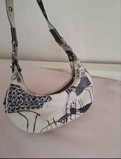 (Category: ) located in . Submitted by mademoiselle_shop (Listing ID 1437674254, Image 1). Description: .